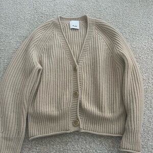 Allude Ribbed Cashmere Cardigan in Beige